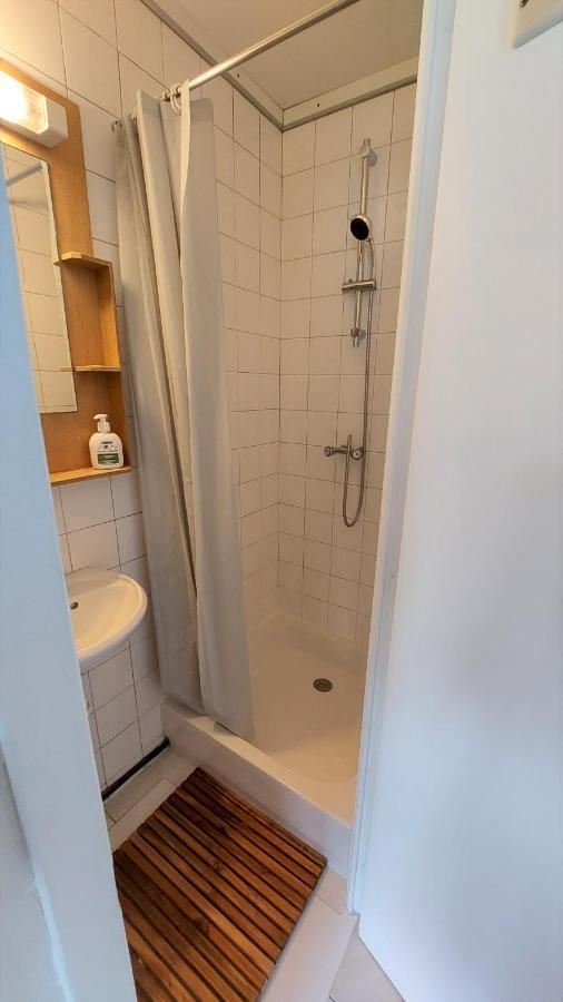 פרפיניין Chez Leslie Et Vincent : Logements Climatises Avec Parking Privatif מראה חיצוני תמונה